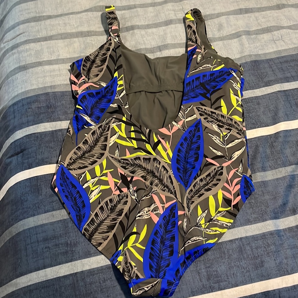 Athleta Green and Blue One Piece Swimsuit Sleek Fit - Picture 4 of 7
